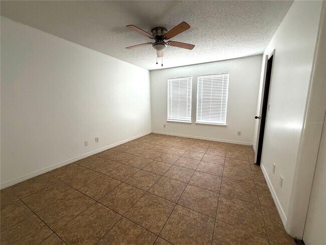 Foto del edificio - 6016 Westgate Dr