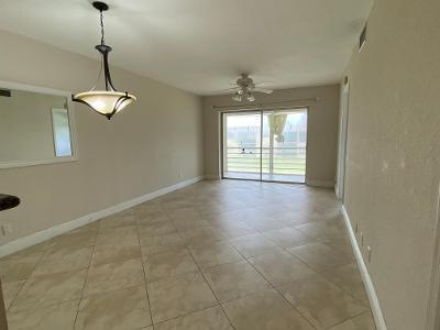 Foto del edificio - 9851 Sandalfoot Blvd