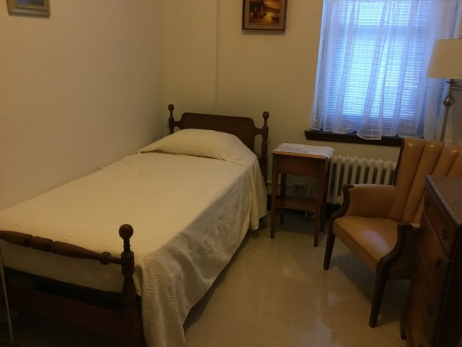 Foto del edificio - 1021 Downer Ave