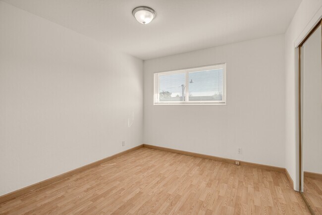 Building Photo - 2371 Sutter Ave