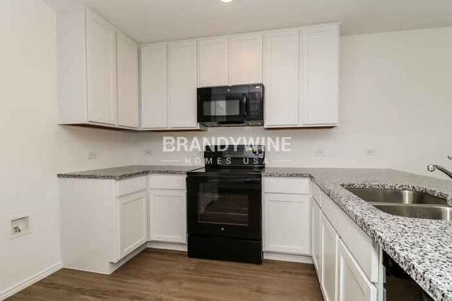 Foto del edificio - 1513 Mahogany Ln