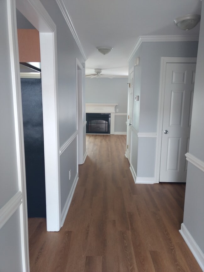 Building Photo - 4135 Dudleys Grant Dr