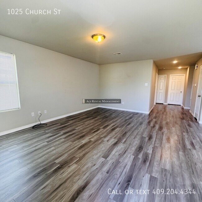 Foto del edificio - 1025 Church St