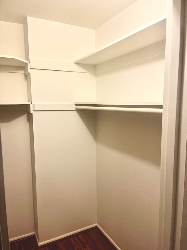 Building Photo - 1111 University Blvd W