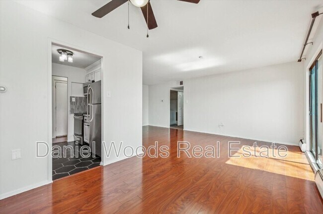 Building Photo - 280 Bridgewater Rd