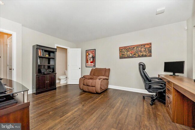 Foto del edificio - 5018 Judicial Wy