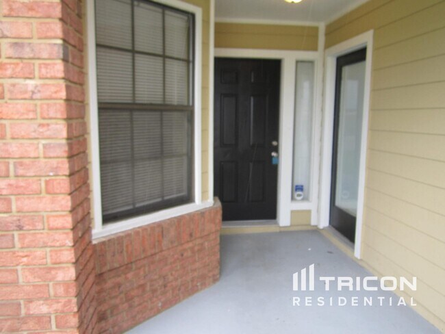 Foto del edificio - 2672 Sam Hardwick Blvd