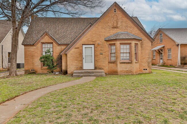 Foto del edificio - 3 bedroom less than 1 mile from Tech