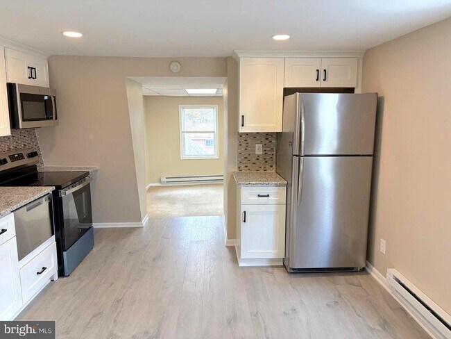 Foto del edificio - 1643 Rockwell Rd