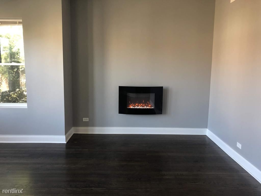 Primary Photo - 1140 N Massasoit Ave