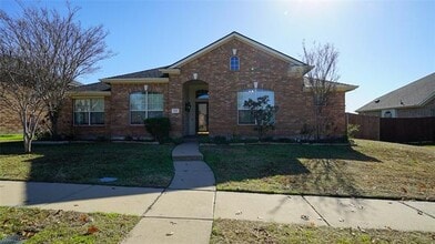 Building Photo - 620 Azalea Dr