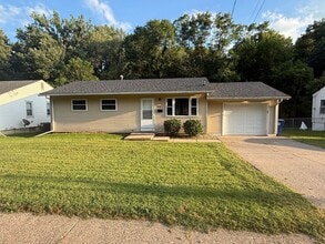 Building Photo - 648 Waverly Rd