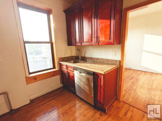 Foto del edificio - 2 bedroom in BROOKLYN NY 11215