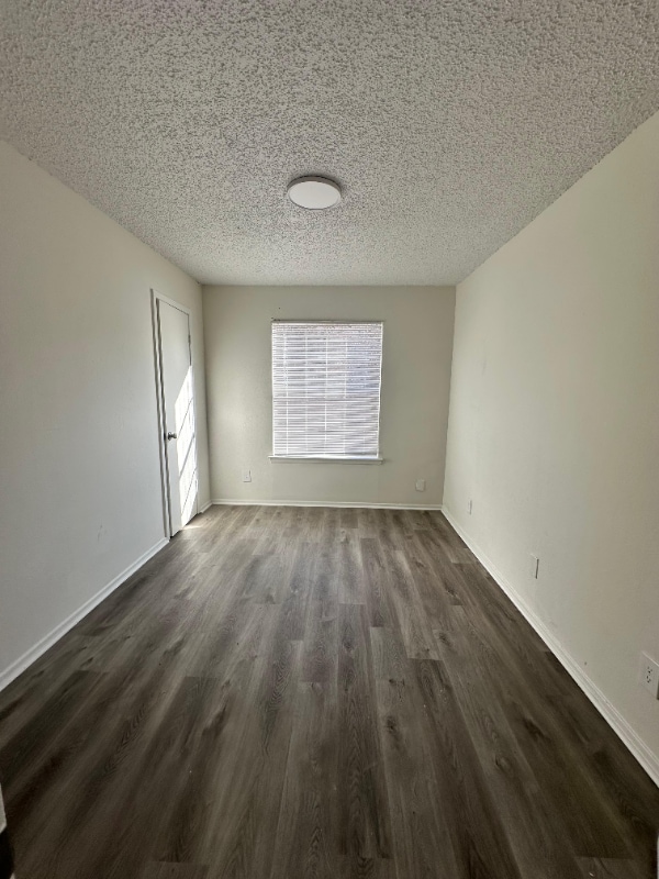 Foto del edificio - 948 Whittington Ave