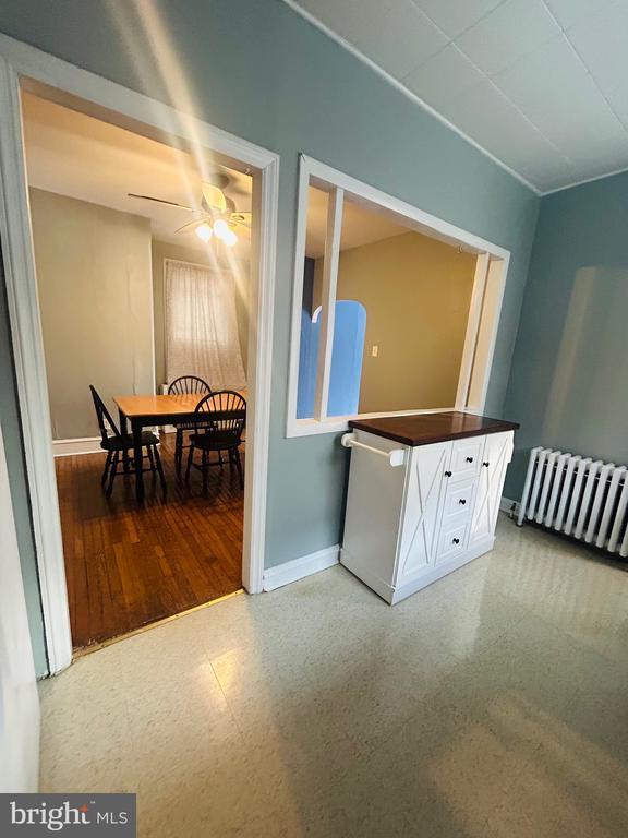 Foto del edificio - 6561 Maple Ave