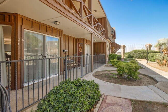 Building Photo - (Completely Furnished) Beautiful 1 bed/1 bath Apartment. With Pool  in the premises.