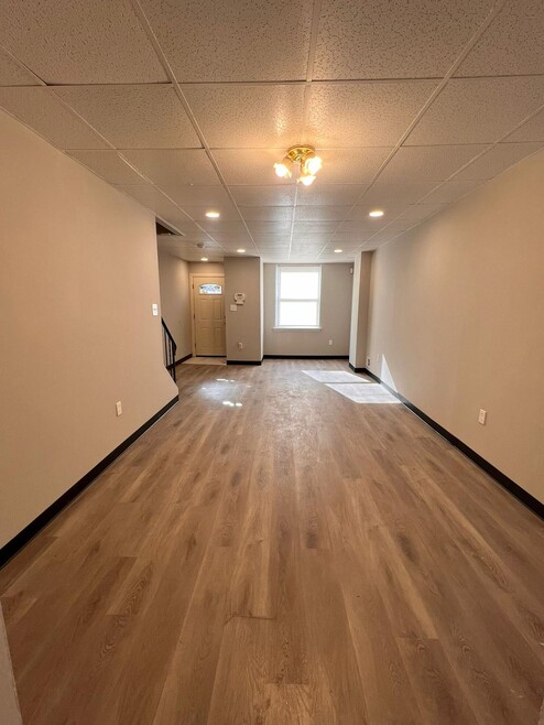 Building Photo - 2710 N Taylor St