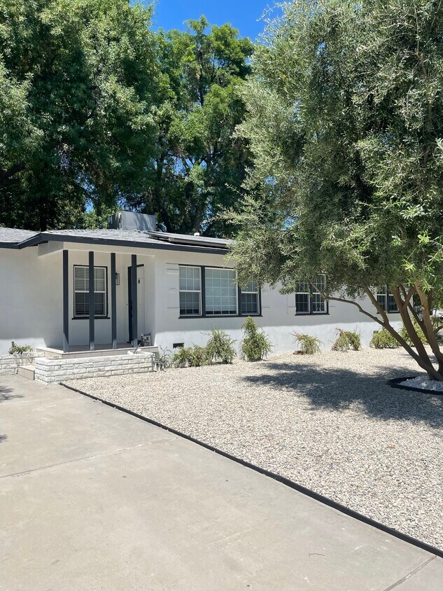 Primary Photo - 19503 Cantara St