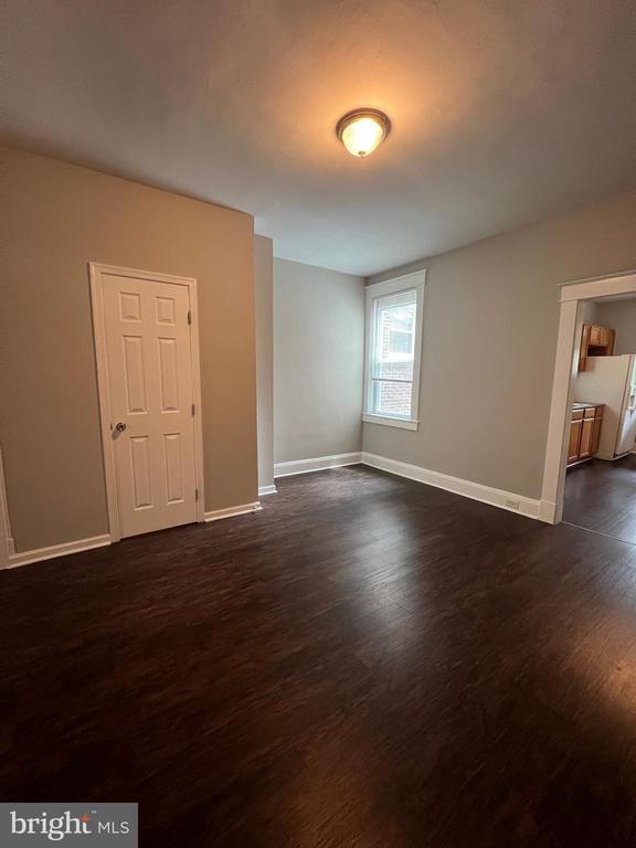 Foto del edificio - 1329 Homestead St