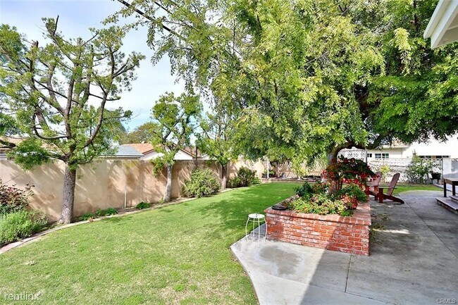 Building Photo - 4 br, 3 bath House - 13521 Sioux Rd