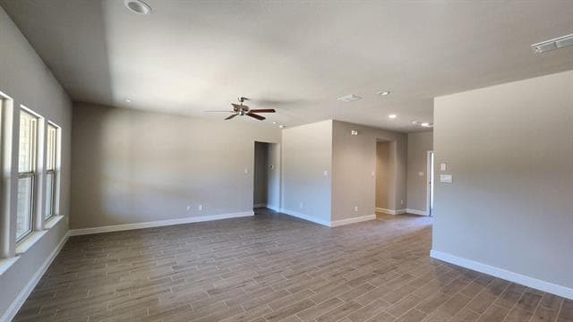 Foto del edificio - 849 Alexandria Ln