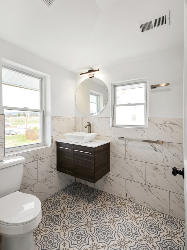 123 W Main St Unit F, Middletown, MD 21769 Apartments in Middletown