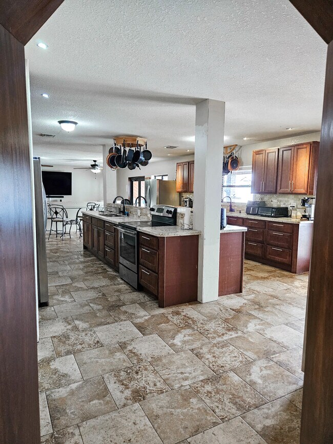 Foto del edificio - 3611 SW 132nd Ave