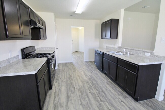 Foto del edificio - 15 Lazy Swing Ct