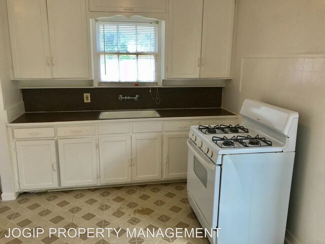 Foto del edificio - 2 br, 1 bath House - 1605 STELLA AVENUE