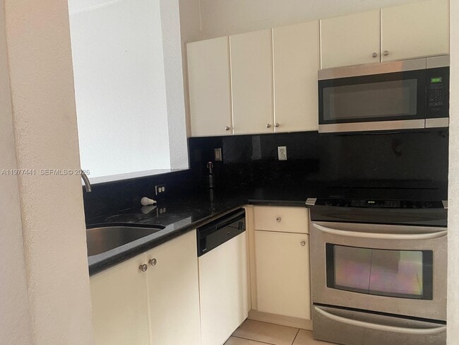 Foto del edificio - 17630 NW 73rd Ave