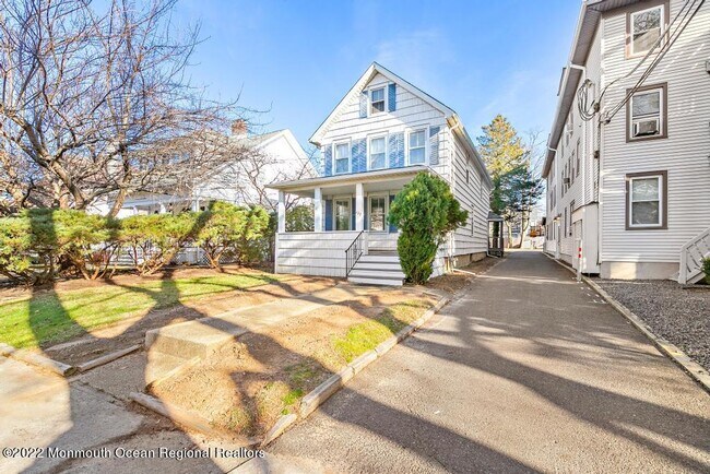 Foto del edificio - 127 Hudson Ave