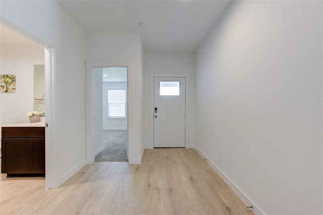 Building Photo - 8038 Tropea Dr
