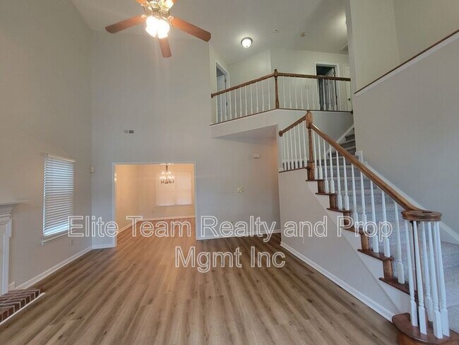 Building Photo - 6134 Park Hill Rd