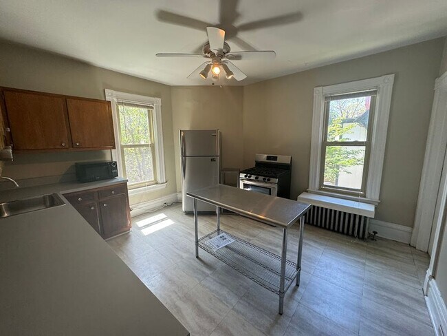 Foto del edificio - 5910 Howe St