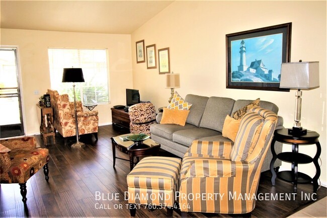 Foto del edificio - 2 BR, 2 BA home with 1 car garage and yard!