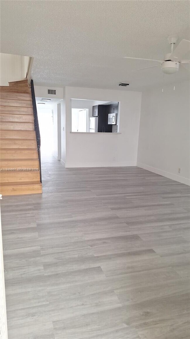 Foto del edificio - 2831 Pierce St