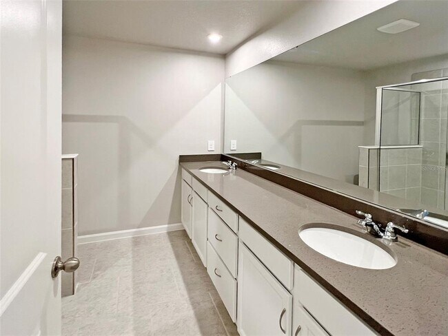 Foto del edificio - 3228 Sunrise Spg Pl