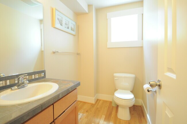 Foto del edificio - 12339 10th Pl NE