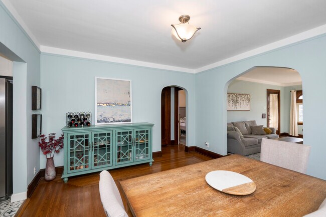 Building Photo - 3318 Claramont Ave