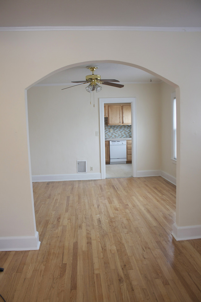 Dining Room - 212 Hubbell Ave