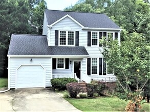 4909 Heritage Woods Ct