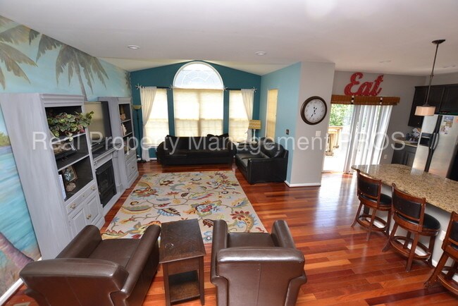 Foto del edificio - 43483 Mink Meadows St