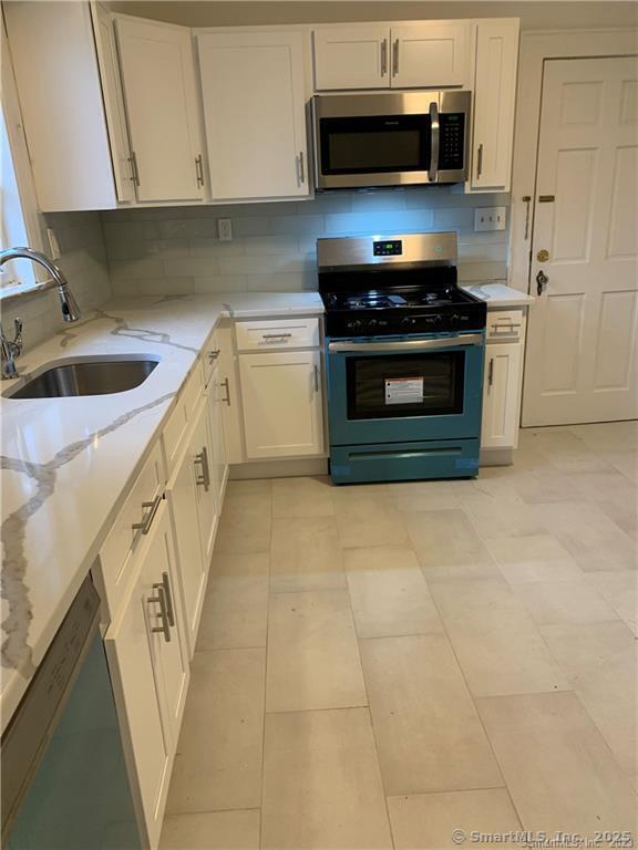 Building Photo - 181 Fox St