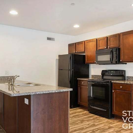 Foto del edificio - 600 7th St NW