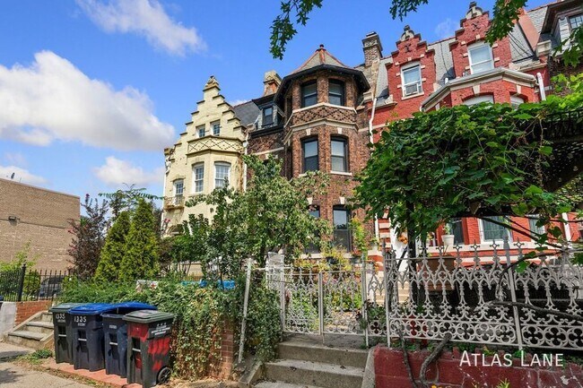 Building Photo - 1335 Harvard St NW