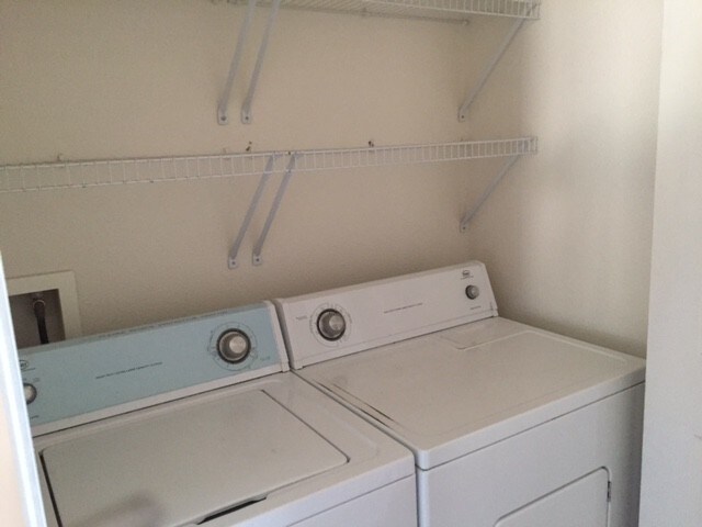 Foto del edificio - 6658 Smoketree Ave