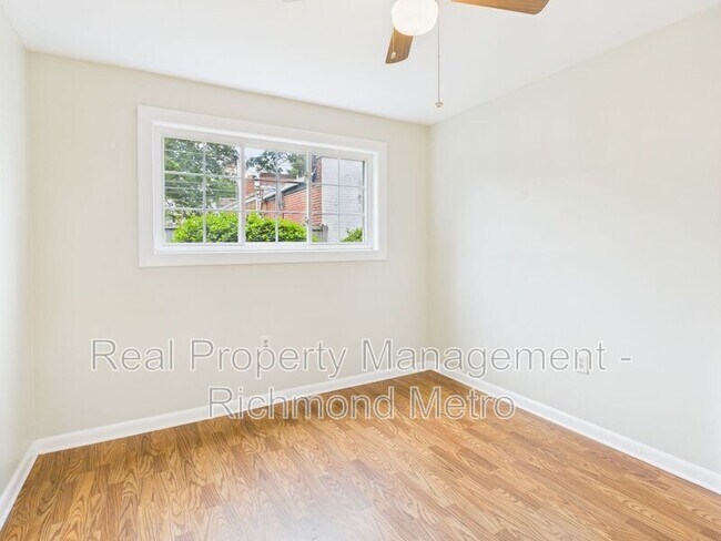 Building Photo - 4032 MacArthur Ave