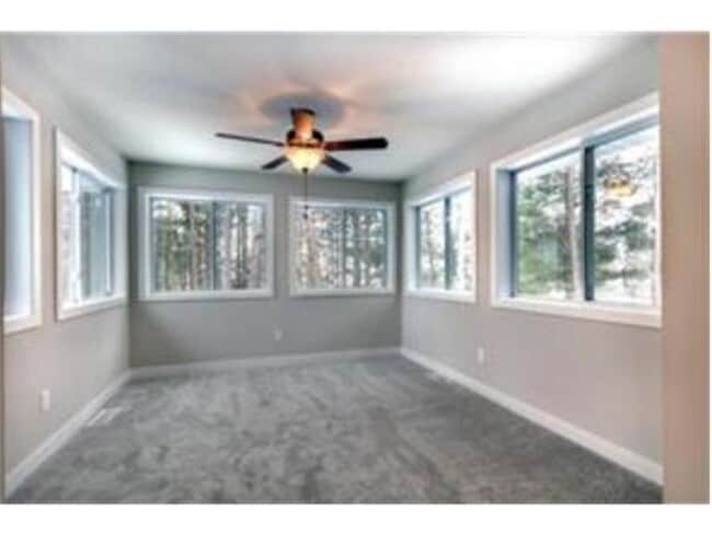 Building Photo - 316 Evergreen Dr