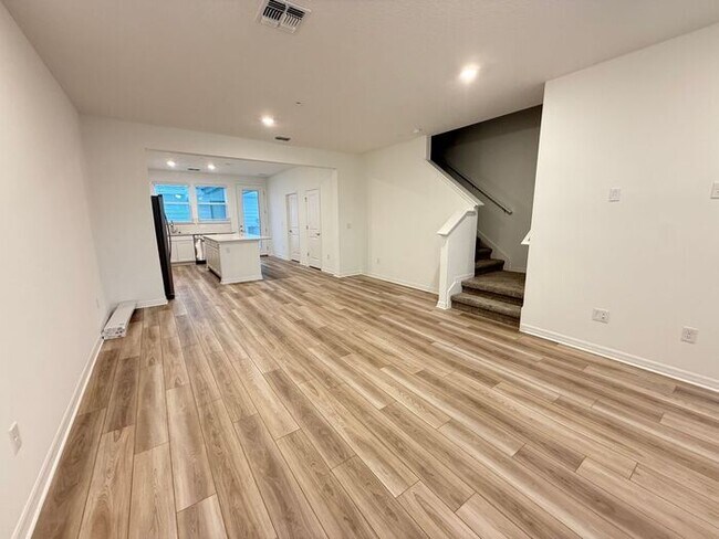 Foto del edificio - 3/2.5 Clermont Townhouse-NEW CONSTRUCTION