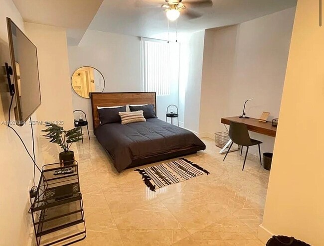 Foto del edificio - 253 NE 2nd St